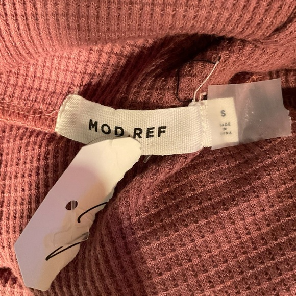 ** NWT MOD REF Pullover Top - Picture 2 of 7
